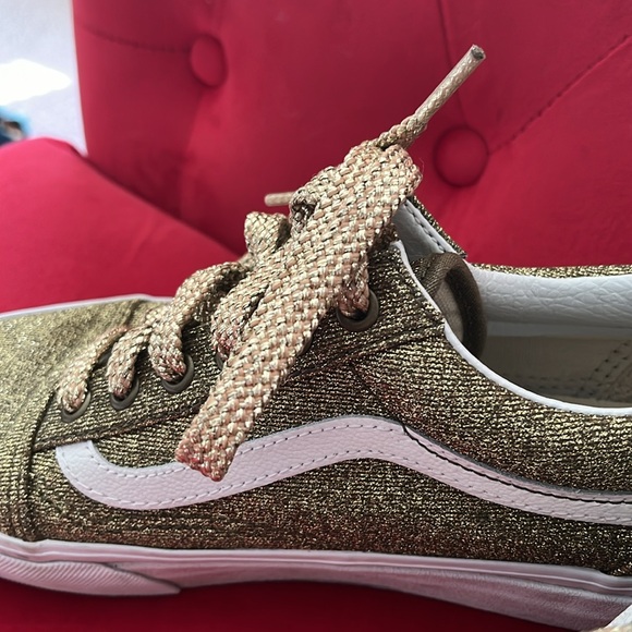 Gold Vans unisex sneakers. Size 7/5.5. Pre-owned good condition. - Picture 4 of 6